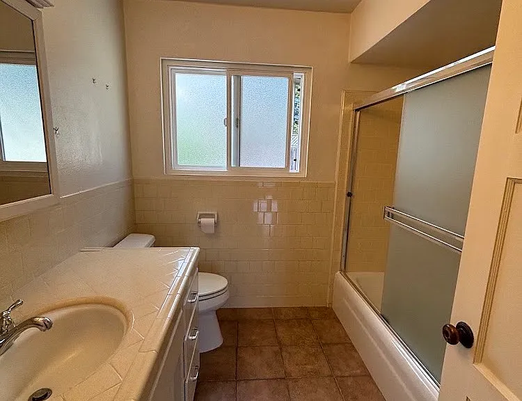 265 Chatham Ln — Photo 17