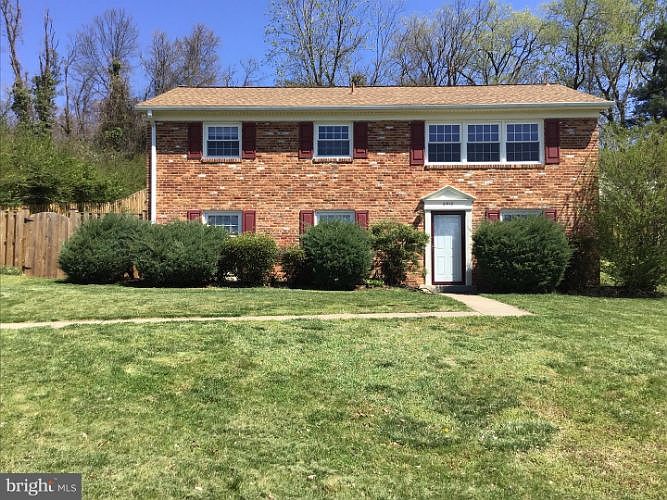 1st image of 6513 Carriage Dr