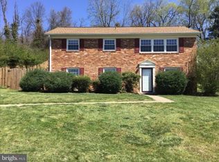 6513 Carriage Dr, Alexandria, VA 22310