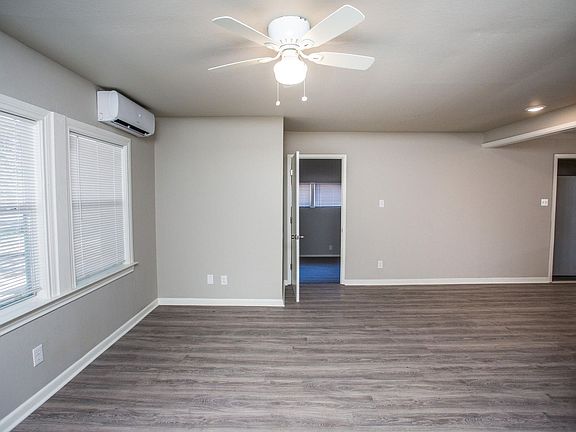 5th image of 4629 Elgin Ave