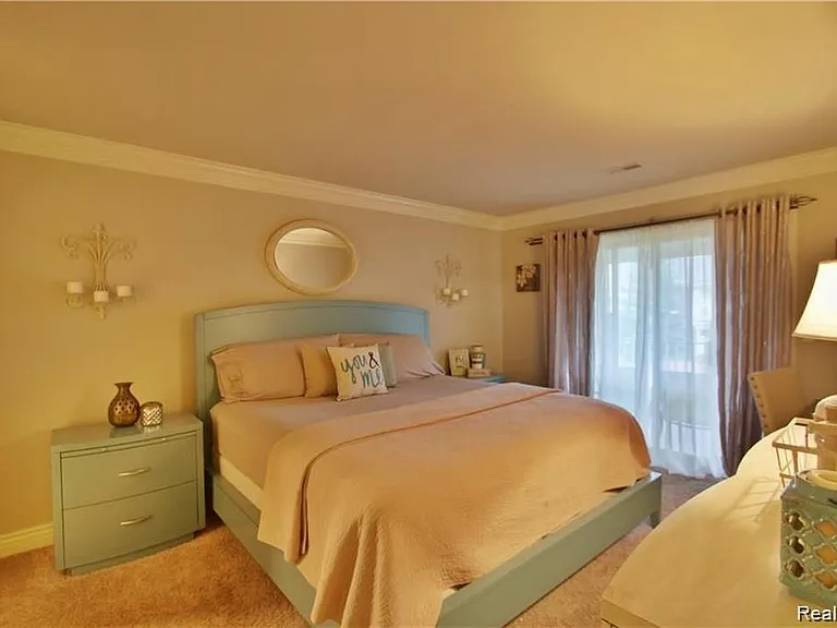 5445 Pine Aires Dr #124 — Photo 15