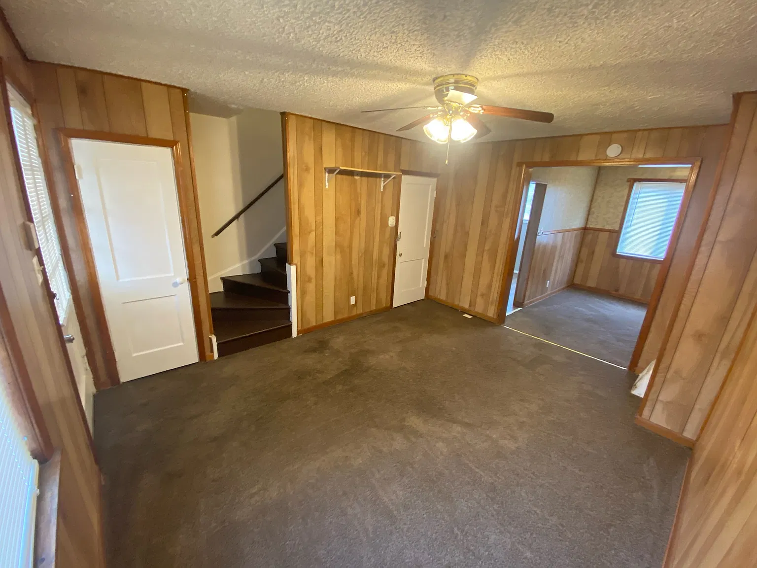 2 bed, 935 sqft, $1,400 — Photo 2