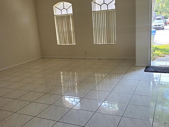 2nd image of 14815 Hidden Oaks Cir