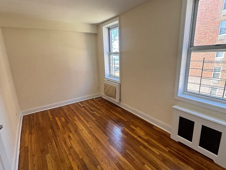 1445 Shore Pkwy #4H — Photo 3
