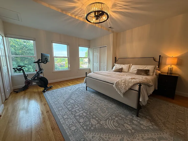 3418 R St NW #2 — Photo 7