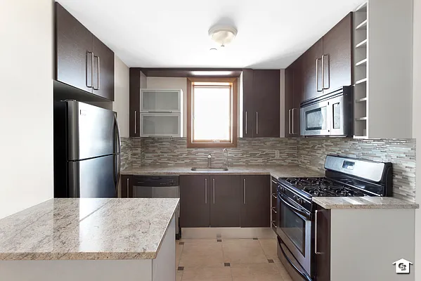 Sold by Coldwell Banker Reliable Real Estate | media 7