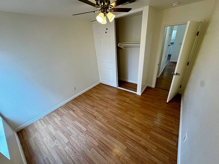 2204 Mark Ave — Photo 11