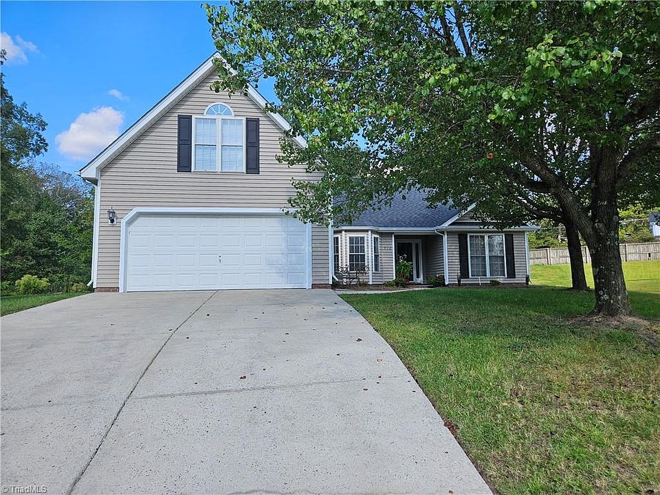 1st image of 512 Crystal Hill Ct