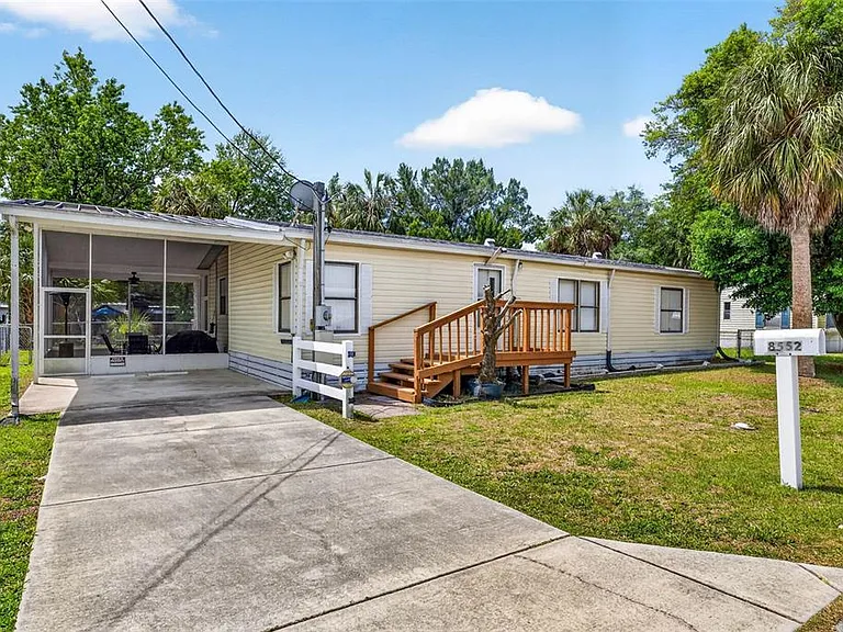 8552 W Peacock Ct — Photo 1