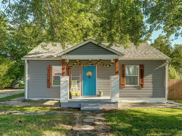 316 W Pine Street, Strafford, MO 65757