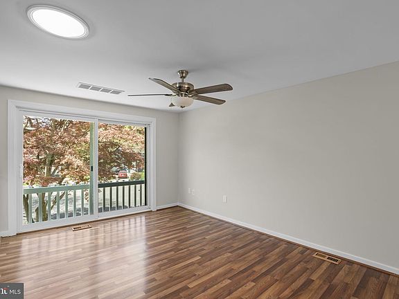 4th image of 8848 Youngsea Pl