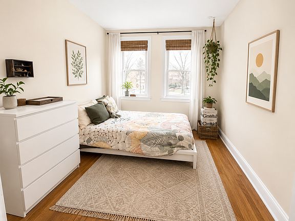 2nd image of 1840 Commonwealth Ave