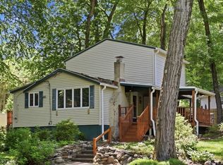 9 Juniper Trl, Kinnelon Boro, NJ 07405
