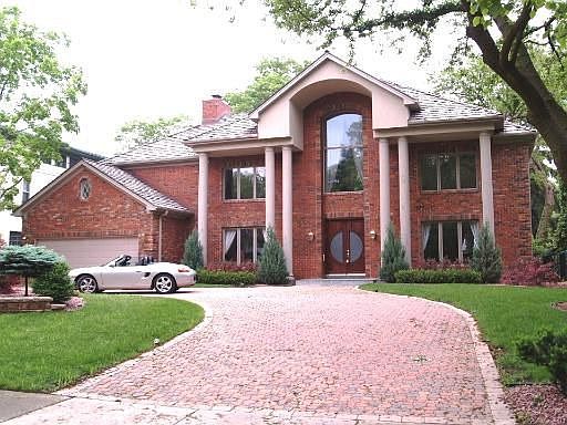 1st image of 525 Longwood Ave