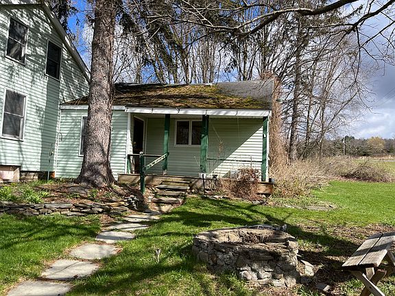 2nd image of 2210 Ellis Hollow Rd