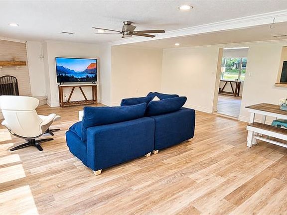4th image of 3017 BAY LAKE ROAD