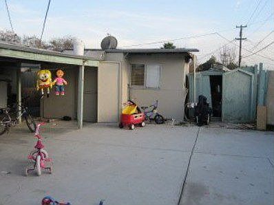 4th image of 1549 June Ave