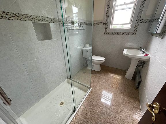 4th image of 43-39 44th St #3F