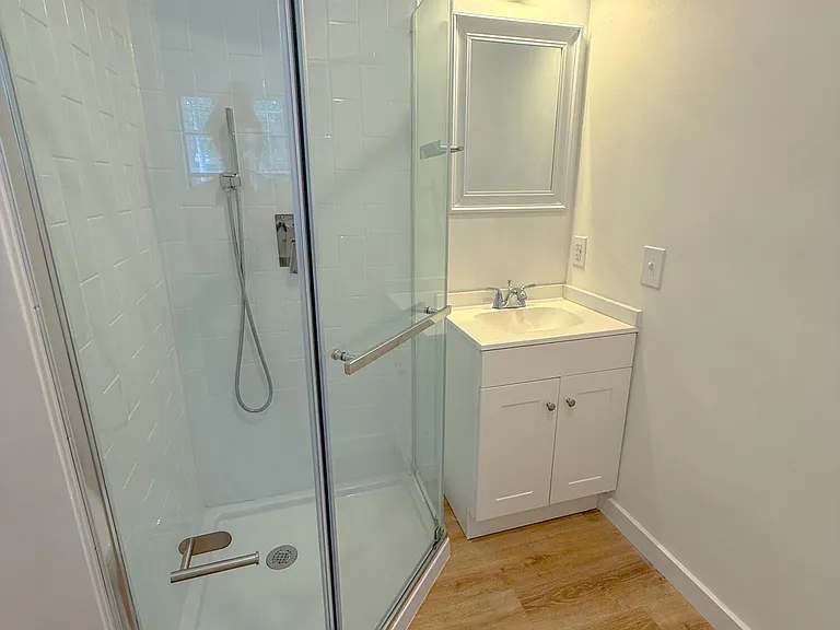 4247 The Oaks Dr — Photo 17
