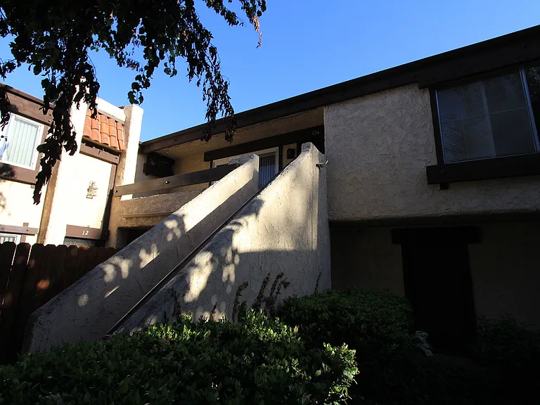 14 El Dorado St #12A — Photo 2