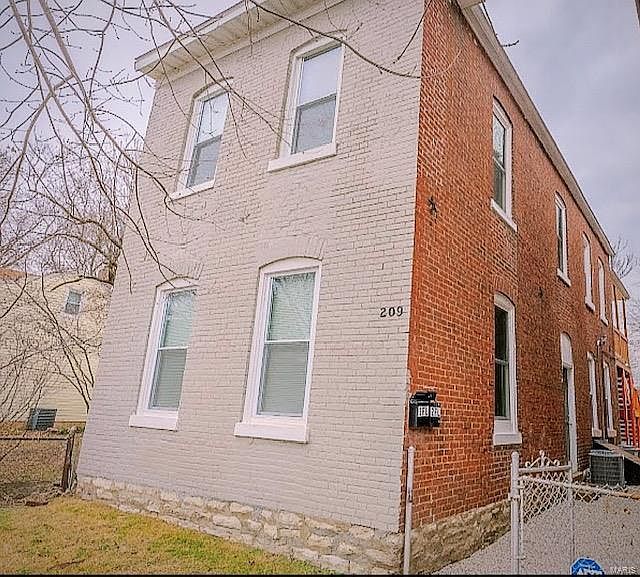 1st image of 209 Schirmer St