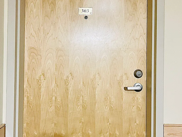 191 College St #303 — Photo 48
