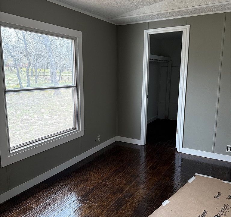1st image of 108 Deep Woods Dr