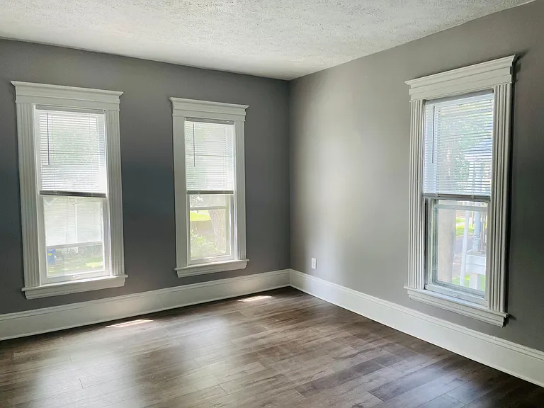 Livingroom (1/3)