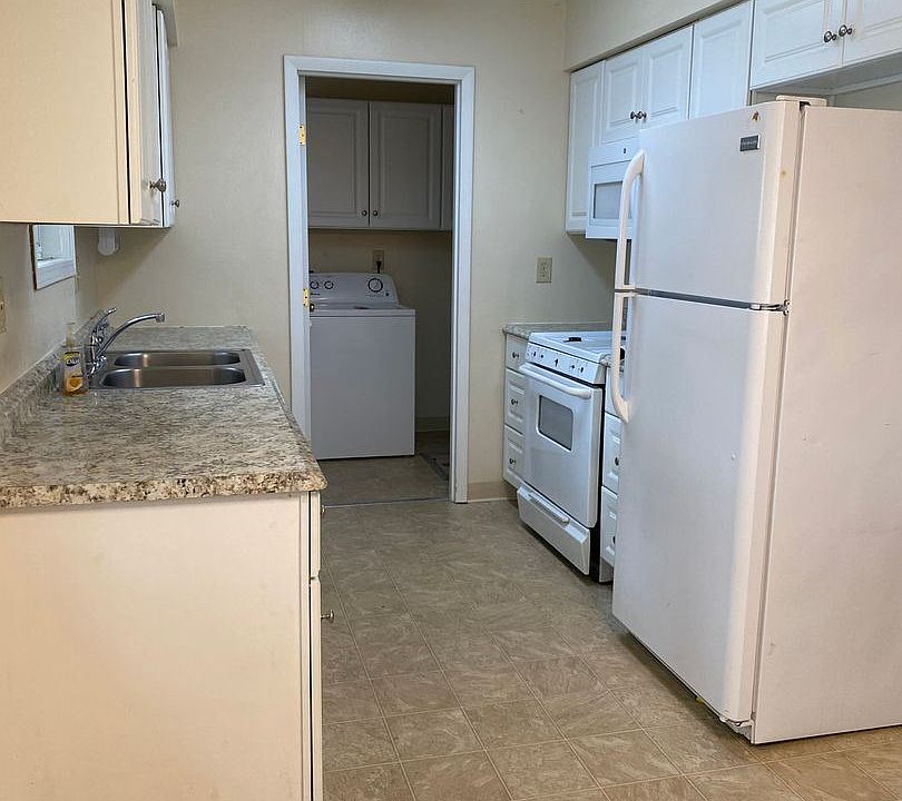 2nd image of 312 Kulila Pl