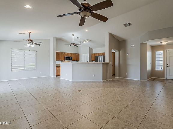 3rd image of 2475 E GOLDEN Court
