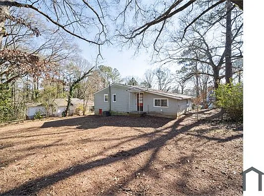 976 McKay Dr SE — Photo 24