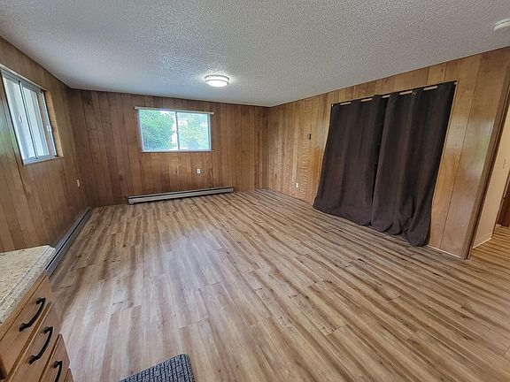 4th image of 1110 132nd Street Ct E Unit B