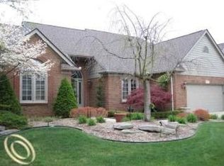 20646 Windham Dr, Macomb, MI 48044