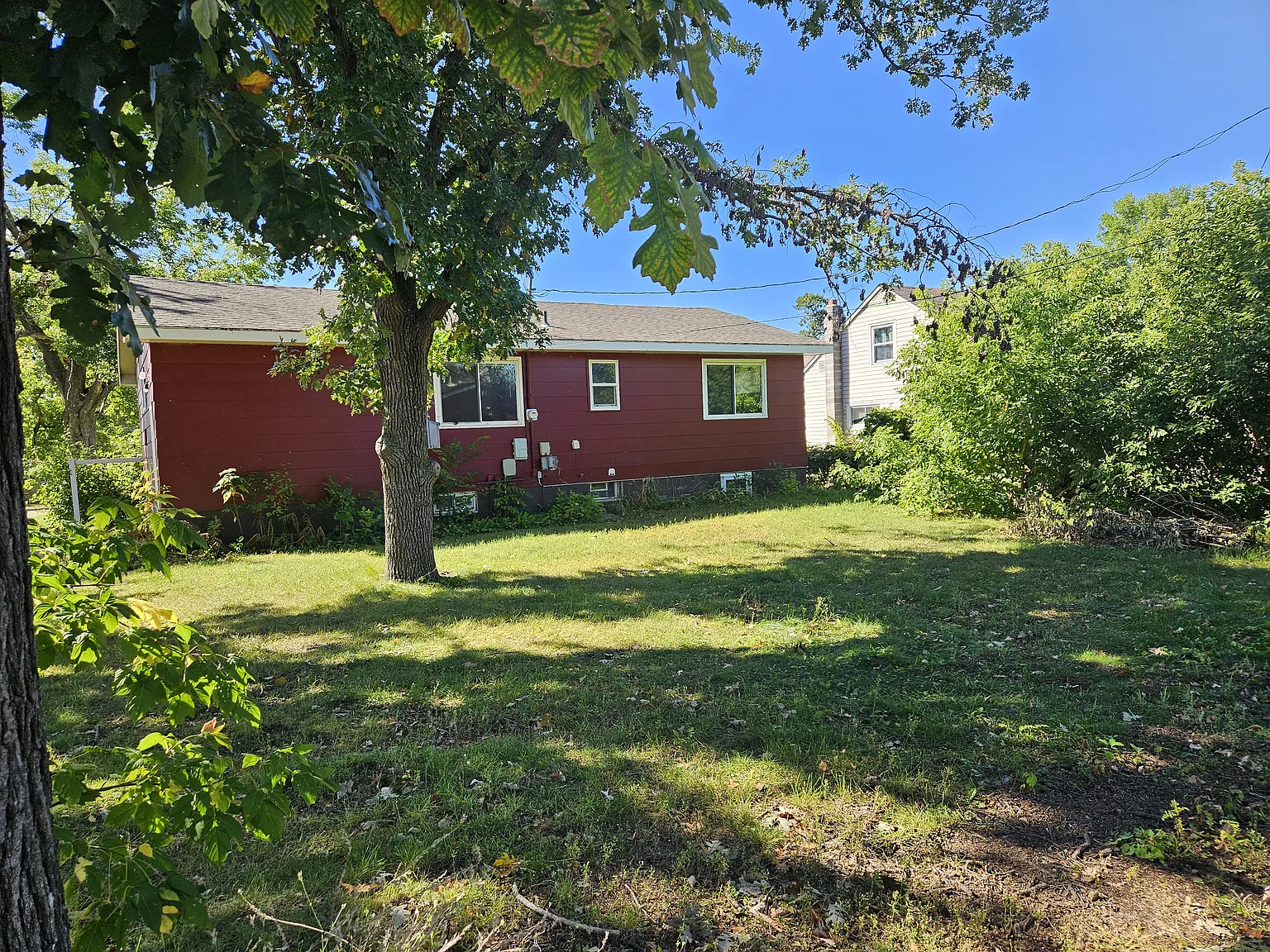 1318 America Ave NW — Photo 2