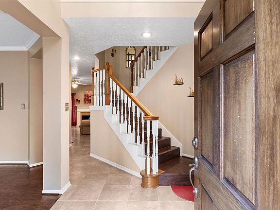 3rd image of 4267 Hambledon Village Dr