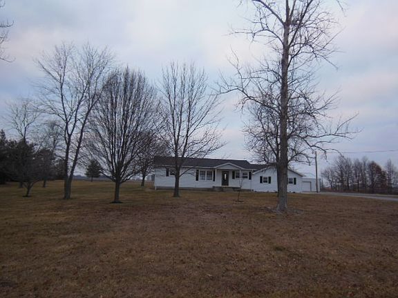 2nd image of 2523 Bellflower Ln