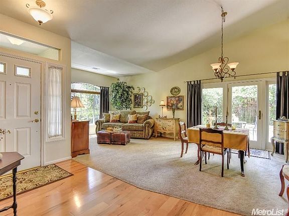 4th image of 3257 Kensington Dr