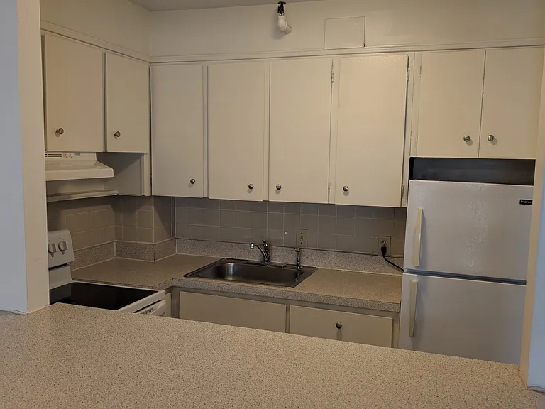 130 Bowdoin St #1203 — Photo 17