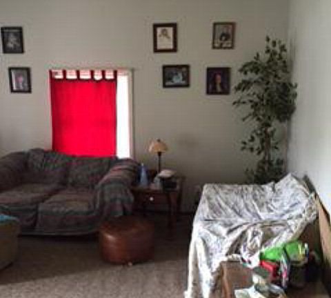 2nd image of 711 Elm St
