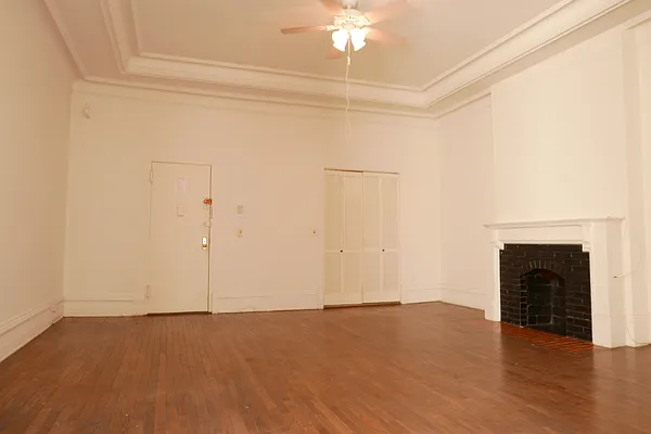 Rented by JK Dansar Corp | media 36