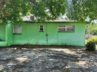 39 Queens Ct, Frostproof, FL 33843