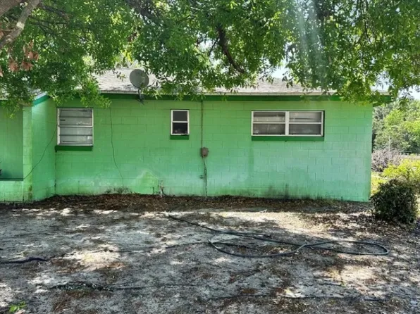 39 Queens Ct, Frostproof, FL 33843