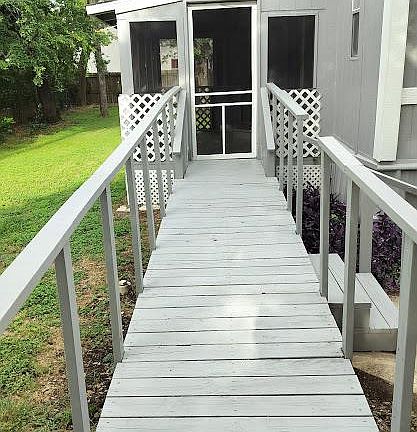 2nd image of 305 Woods Ln