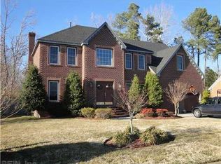 208 White Dogwood Dr, Chesapeake, VA 23322