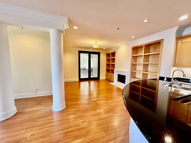 10305 Almayo Ave #301 — Photo 31