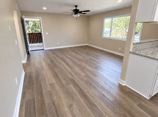 520 S 27th St #1, Lincoln, NE 68510