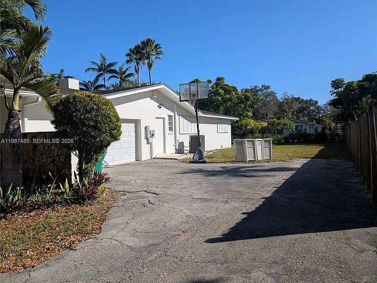 7970 SW 146th St — Photo 4