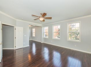28 Devonshire Dr, Clifton, NJ 07013
