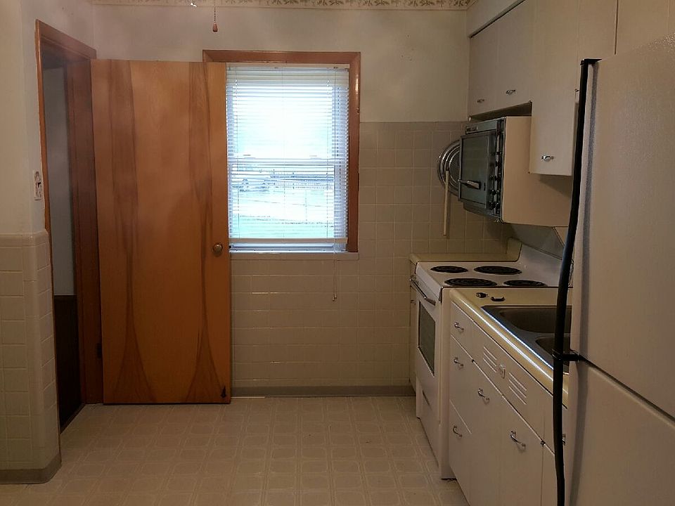 1st image of 2351 Dotley Ave