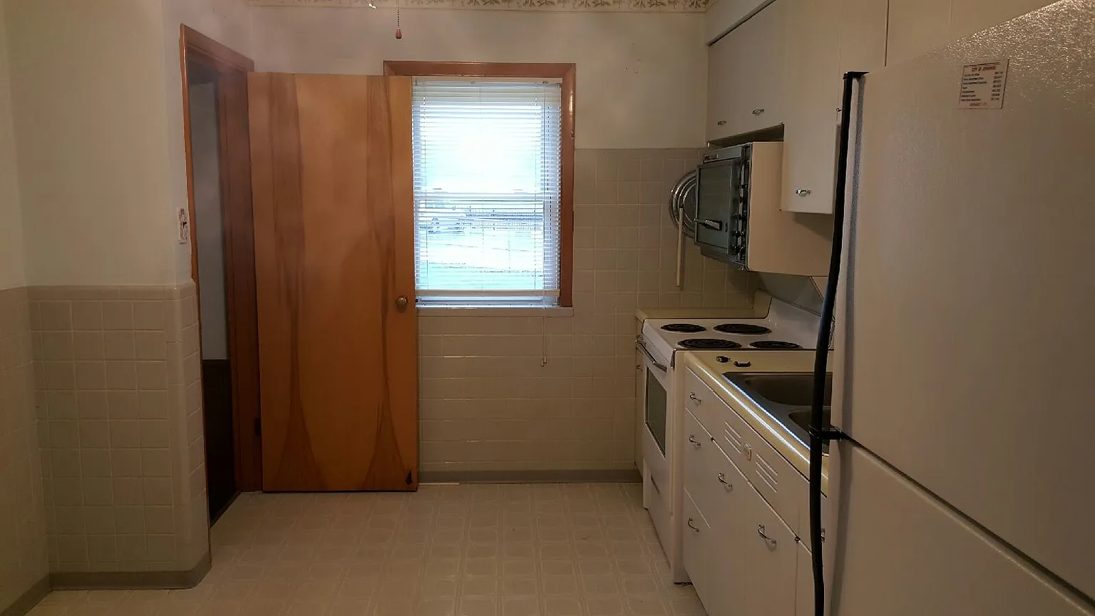 2351 Dotley Ave photo 1